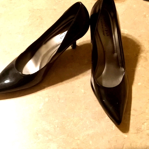 Shoes - Picture 1 of 1